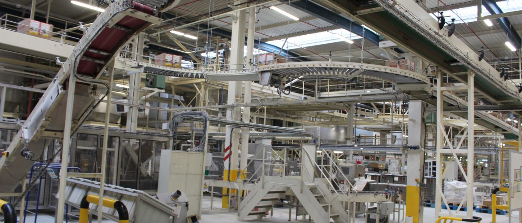 Vue d’ensemble d’un site industriel de maintenance